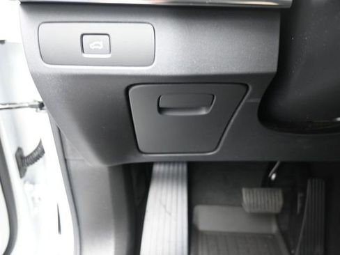 Used 2026 Volvo XC90 B6 Plus w/ Protection Package Premier image 16