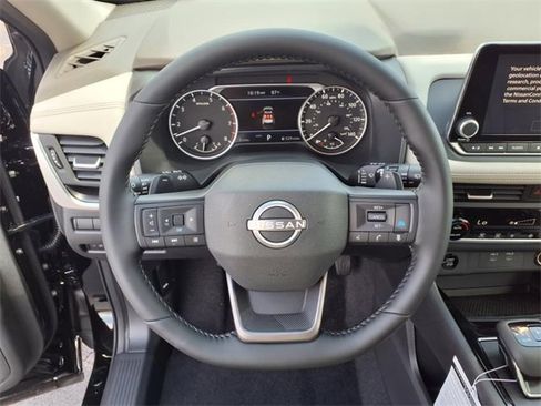 New 2025 Nissan Rogue SV image 11