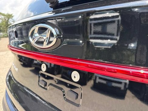 Used 2023 Hyundai Santa Fe Limited AWD/4WD image 17