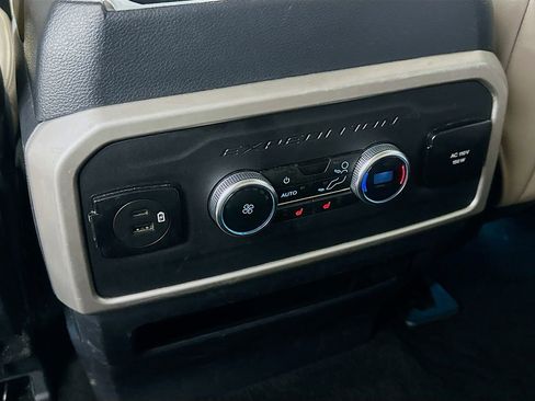 Used 2023 Ford Expedition Max Limited image 33