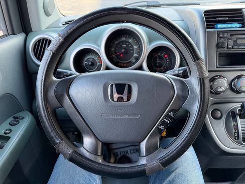 Used 2005 Honda Element LX image 18