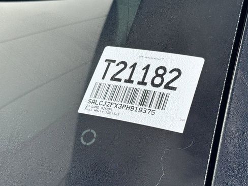 Used 2023 Land Rover Discovery Sport S image 34