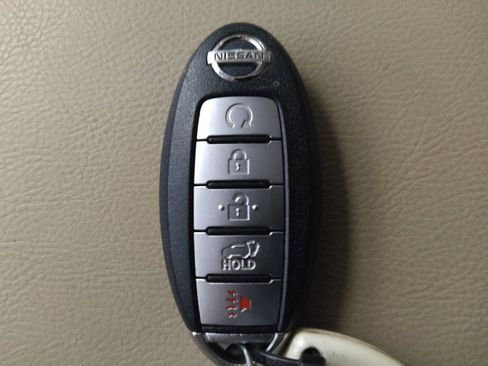 Used 2020 Nissan Pathfinder Platinum w/ Cargo Package FWD image 32