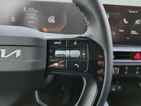 New 2026 Kia Sorento LX FWD image 20