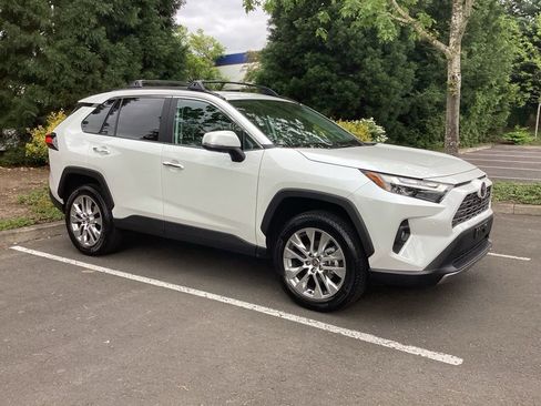 Used 2024 Toyota RAV4 Limited w/ Advanced Technology Package AWD/4WD image 10