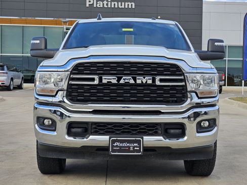 Used 2024 RAM 3500 Big Horn image 6