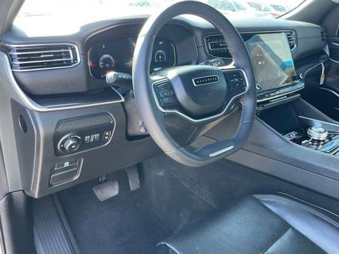 Used 2024 Jeep Wagoneer 4WD image 16