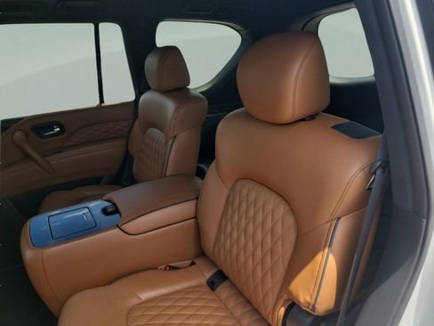 Used 2024 INFINITI QX80 Sensory w/ Cargo Package AWD/4WD image 21