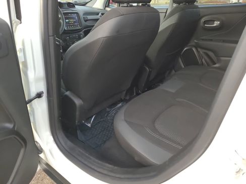 Used 2023 Jeep Renegade Altitude w/ Sun/Sound Group image 20