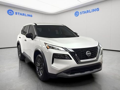 Used 2023 Nissan Rogue S image 14