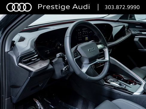 Used 2025 Audi Q5 Premium Plus w/ Premium Plus image 5