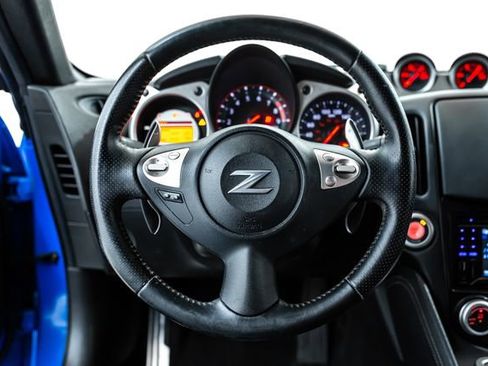 Used 2009 Nissan 370Z Coupe image 22