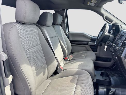 Used 2018 Ford F150 XLT w/ Trailer Tow Package image 27