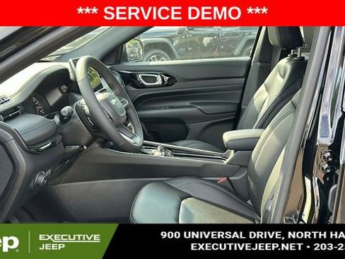 New 2025 Jeep Compass Limited w/ Sun & Sound Group image 10