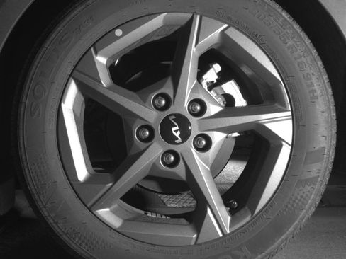 Used 2025 Kia K4 LXS image 14