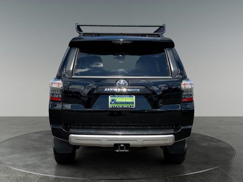 Used 2021 Toyota 4Runner TRD Off-Road Premium AWD/4WD image 8