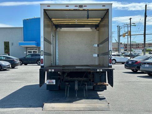 Used 2016 Chevrolet Express 3500 w/ Chrome Appearance Package RWD image 19