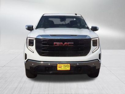 New 2026 GMC Sierra 1500 Pro w/ Pro Value Package