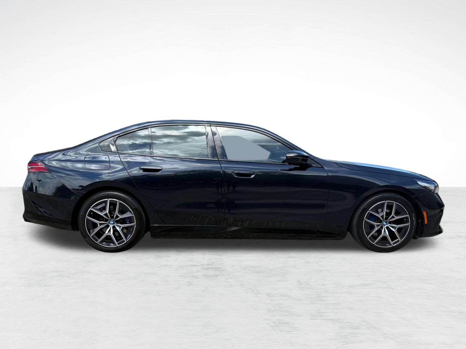 Used 2024 BMW i5 M60 AWD/4WD image 6