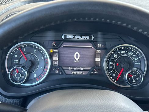 Used 2024 RAM 2500 Laramie AWD/4WD image 23