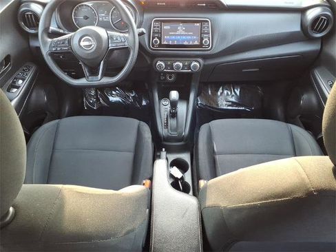 Certified 2023 Nissan Kicks S image 10