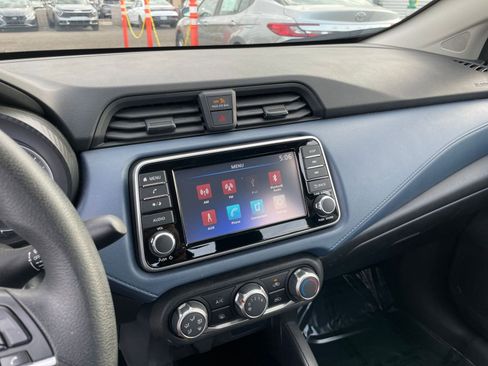 Used 2025 Nissan Versa SV image 20