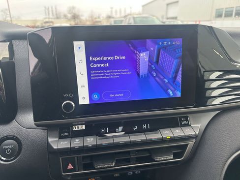 Used 2025 Toyota Camry LE image 21