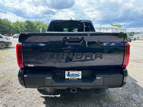 Used 2022 Toyota Tundra SR5 w/ TRD Off-Road Premium Package AWD/4WD image 8