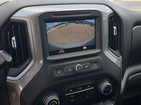 Used 2022 Chevrolet Silverado 1500 Custom AWD/4WD image 11