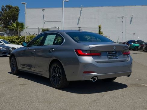 New 2026 BMW 330i Sedan w/ Premium Package RWD image 17