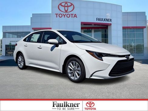 New 2026 Toyota Corolla LE FWD image 1
