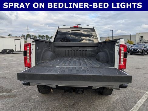 Used 2023 Ford F250 Lariat w/ Chrome Package image 14