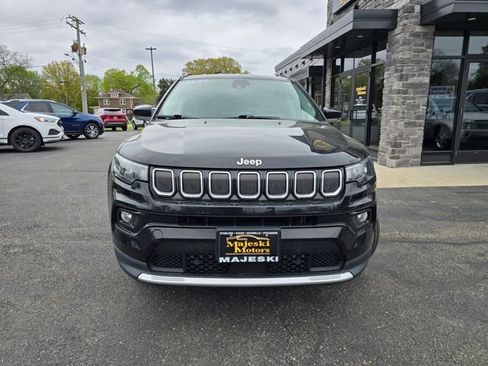 Used 2022 Jeep Compass Limited image 2