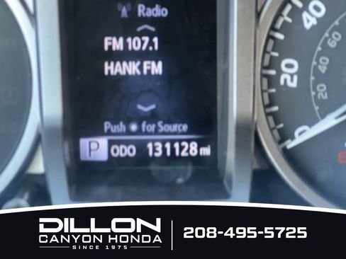 Used 2018 Toyota Tacoma SR5 AWD/4WD image 25