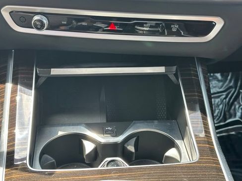 Used 2025 BMW X7 M60i AWD/4WD image 20