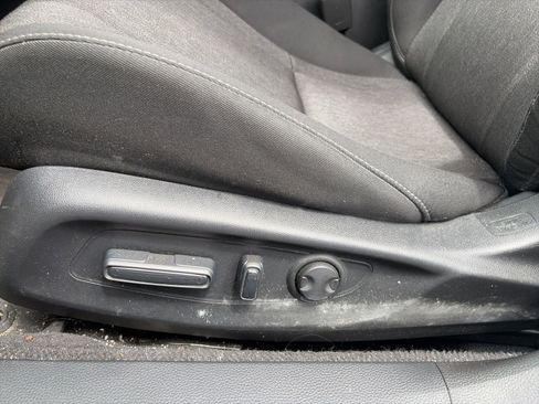 Used 2024 Honda Accord EX image 12