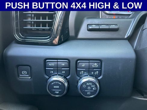 Used 2022 GMC Sierra 1500 AT4 w/ AT4 Premium Package AWD/4WD image 20