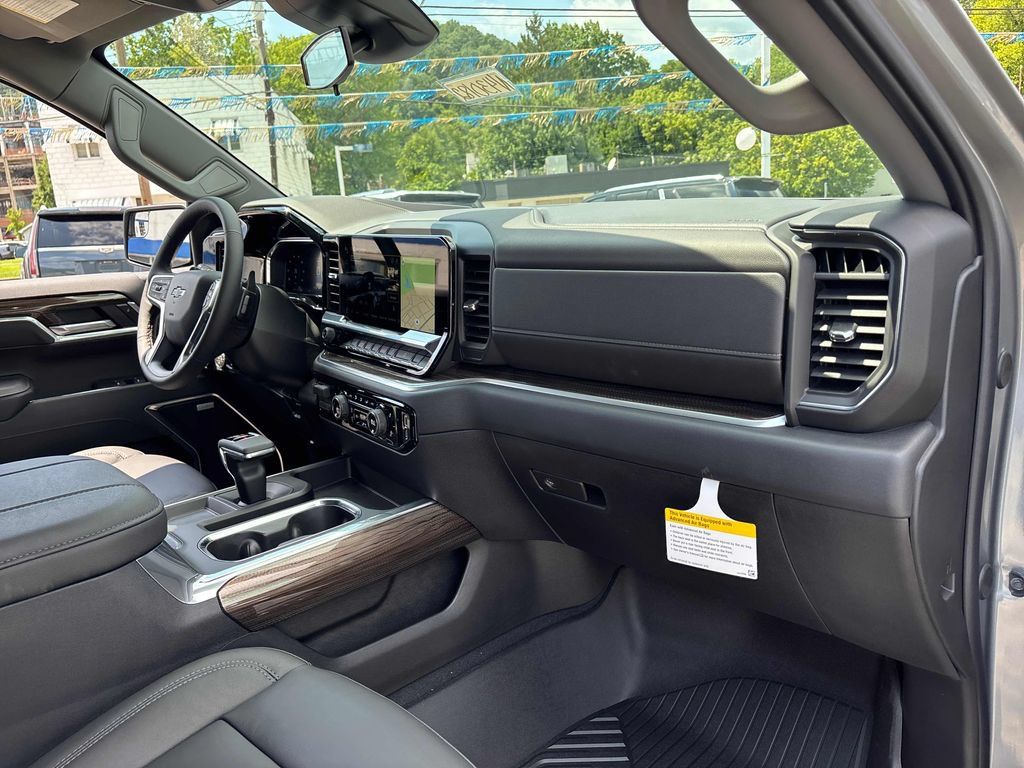 New 2026 Chevrolet Silverado 1500 RST w/ Convenience Package II AWD/4WD image 28