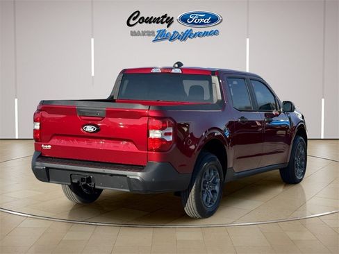 New 2025 Ford Maverick XLT image 24