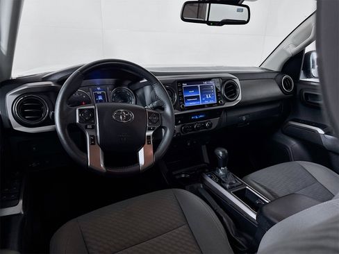 Used 2021 Toyota Tacoma SR5 image 18