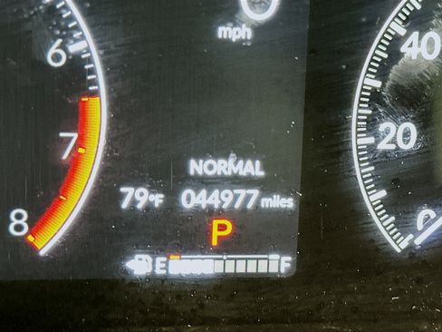 Used 2023 Honda Pilot Touring image 19