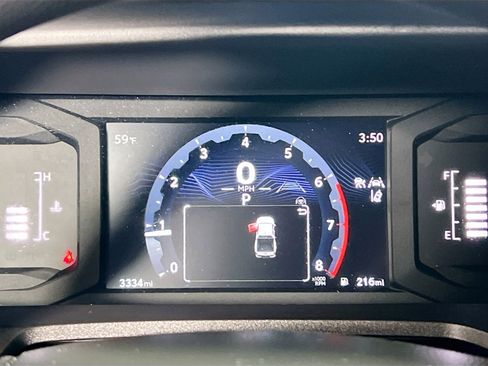 Used 2025 Toyota Tacoma SR image 23