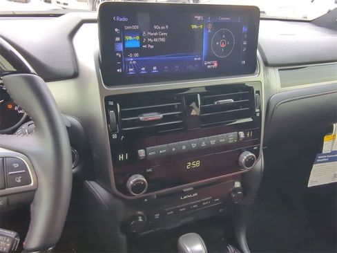 Used 2023 Lexus GX 460 Premium image 28