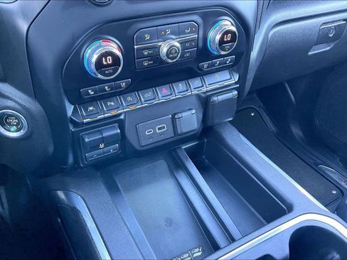 Used 2021 GMC Sierra 1500 AT4 w/ AT4 Premium Package image 25