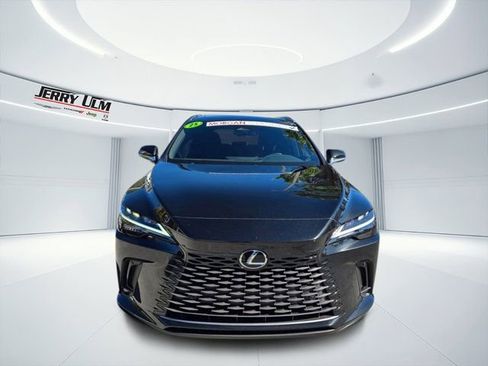 Used 2025 Lexus RX 350 Premium w/ Accessory Package (Z1) image 8