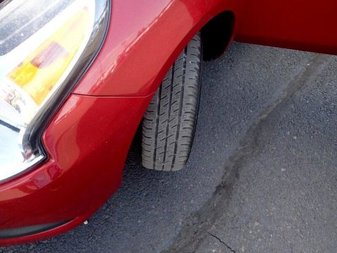 Used 2019 Nissan Versa SV image 23