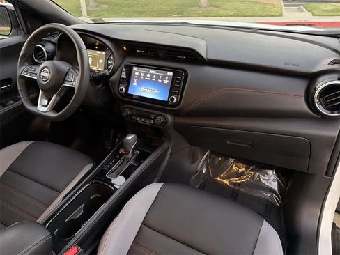 Used 2023 Nissan Kicks SR w/ SR Premium Package image 41