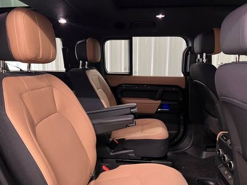 Used 2025 Land Rover Defender 130 V8 image 20