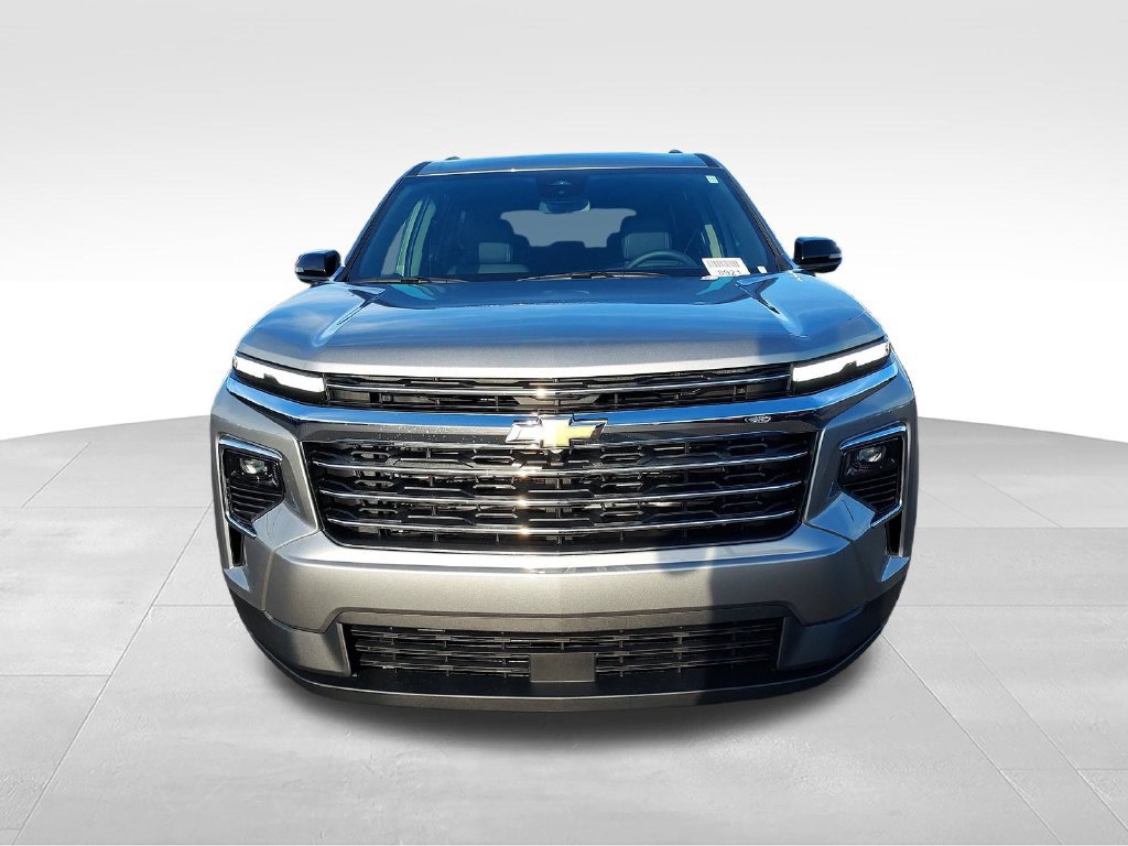 New 2027 Chevrolet Traverse LT w/ LPO, Floor Liner Package AWD/4WD image 8