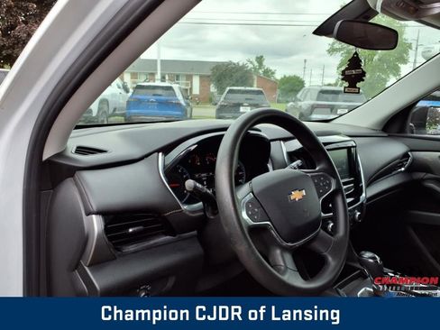 Used 2019 Chevrolet Traverse LS image 9